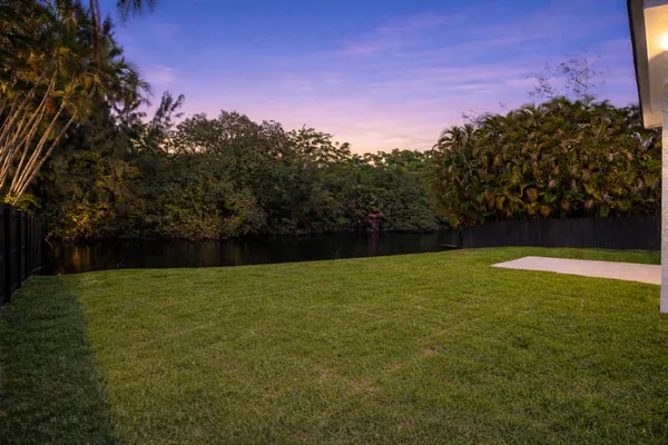 $1,495,000 | 911 Mockingbird Lane, Plantation, FL 33324