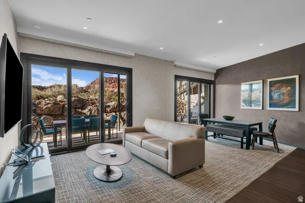 $985,000 | 1400 East Black Desert Drive, Unit 11107, Ivins, UT 84738