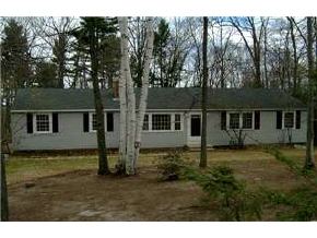 12 Hutchinson Road Merrimack, NH 03054 - Photo 2 of 9
