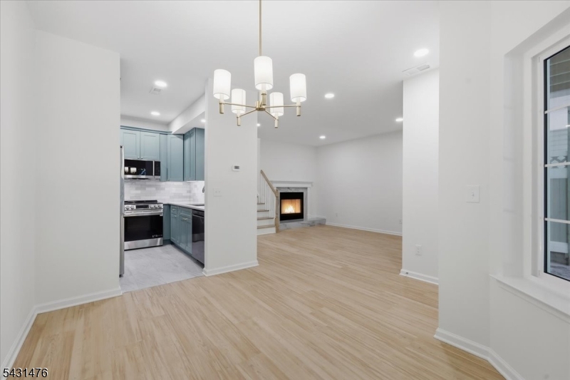 13 Encampment Drive Bedminster, NJ 07921 - Photo 11 of 25