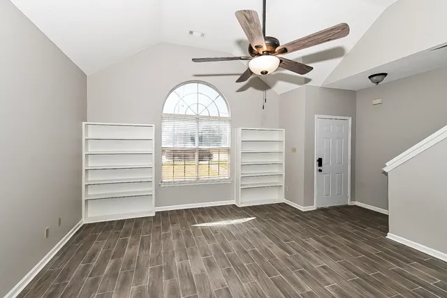 $1,995 | 8672 Overcup Oaks Drive, Memphis, TN 38018