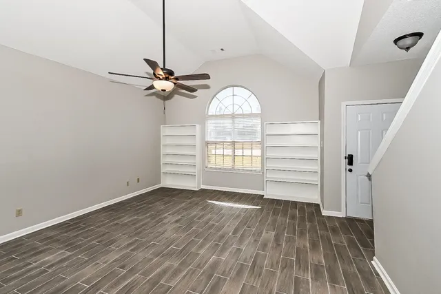 $1,995 | 8672 Overcup Oaks Drive, Memphis, TN 38018