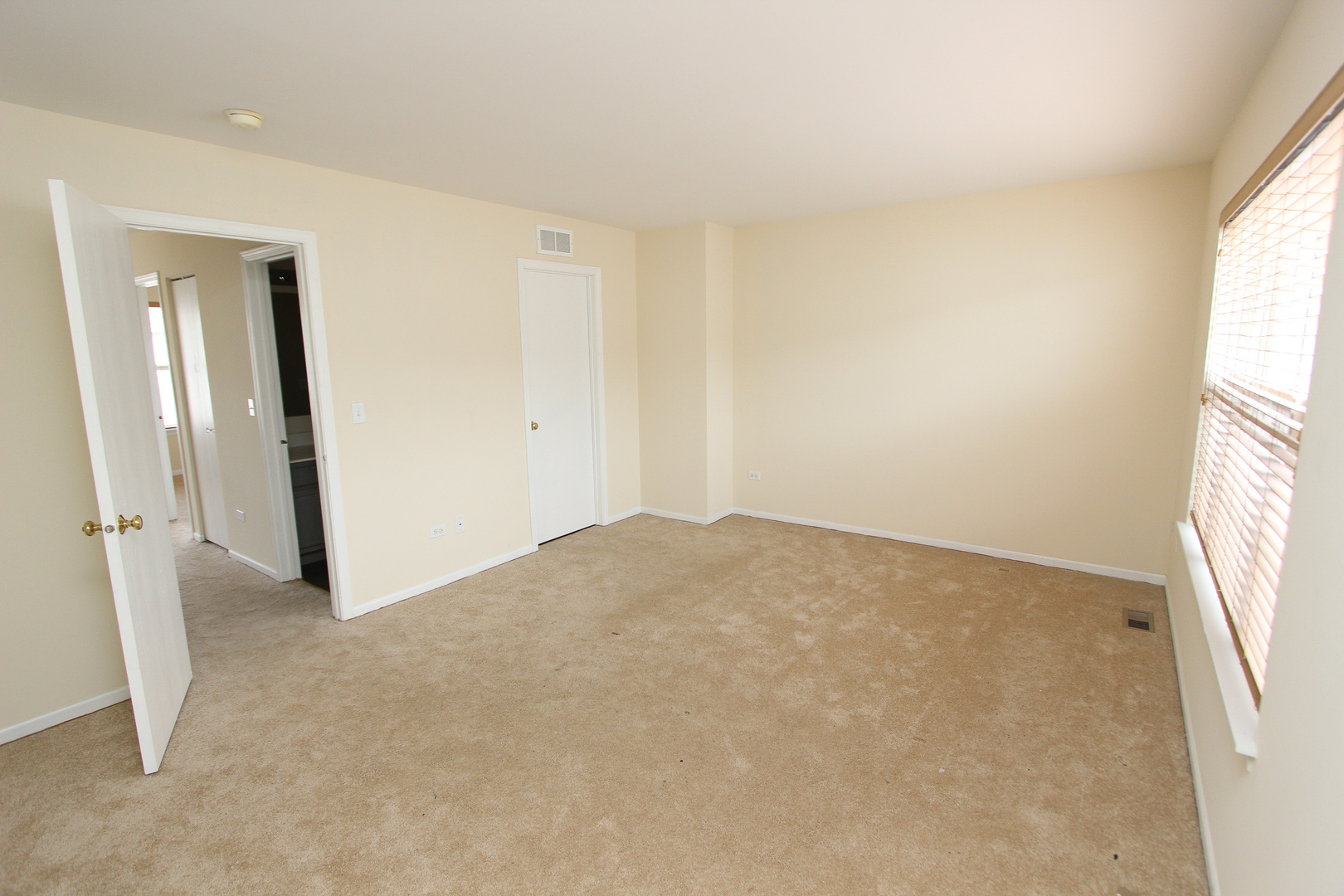 34345 North Goldenrod Road Round Lake, IL 60073 - Photo 15 of 25