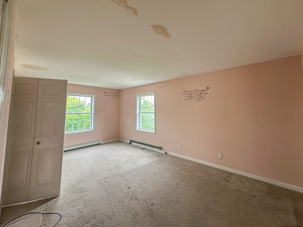 20 Groton Place Worcester, MA 01604 - Photo 13 of 15