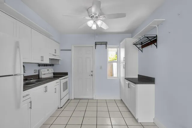 $3,000 | 4903 49th Street, Marathon, FL 33050