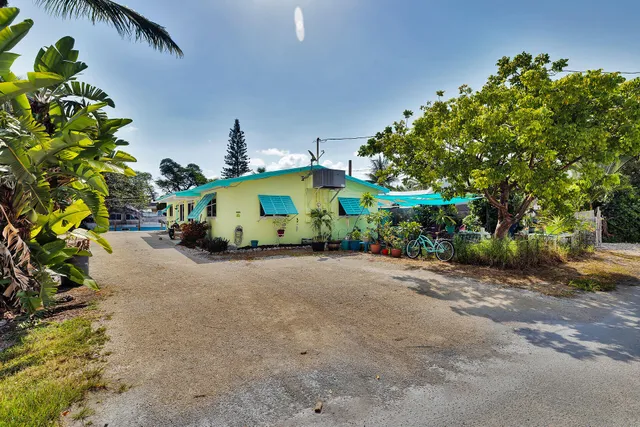 $3,000 | 4903 49th Street, Marathon, FL 33050