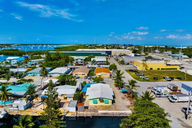 $3,000 | 4903 49th Street, Marathon, FL 33050