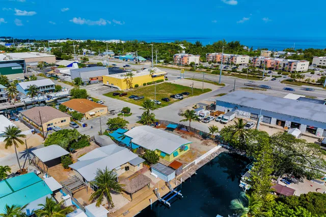 $3,000 | 4903 49th Street, Marathon, FL 33050