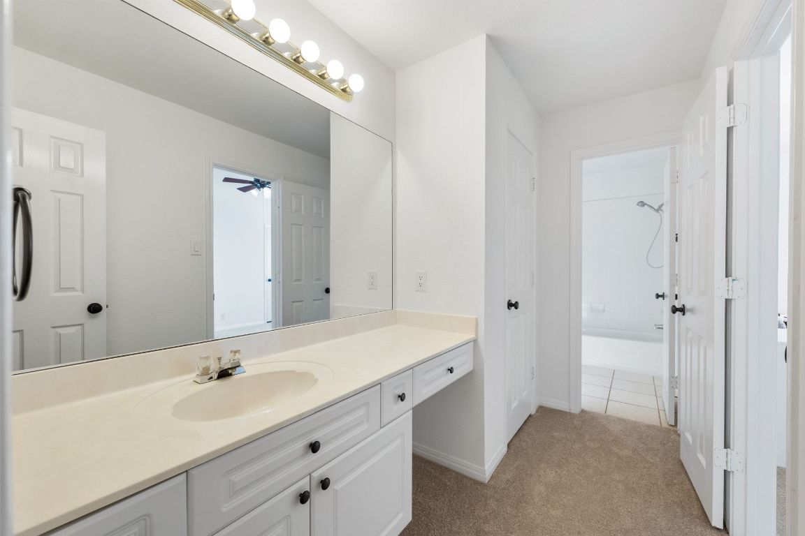 3417 Grimes Ranch Road Austin, TX 78732 - Photo 31 of 40