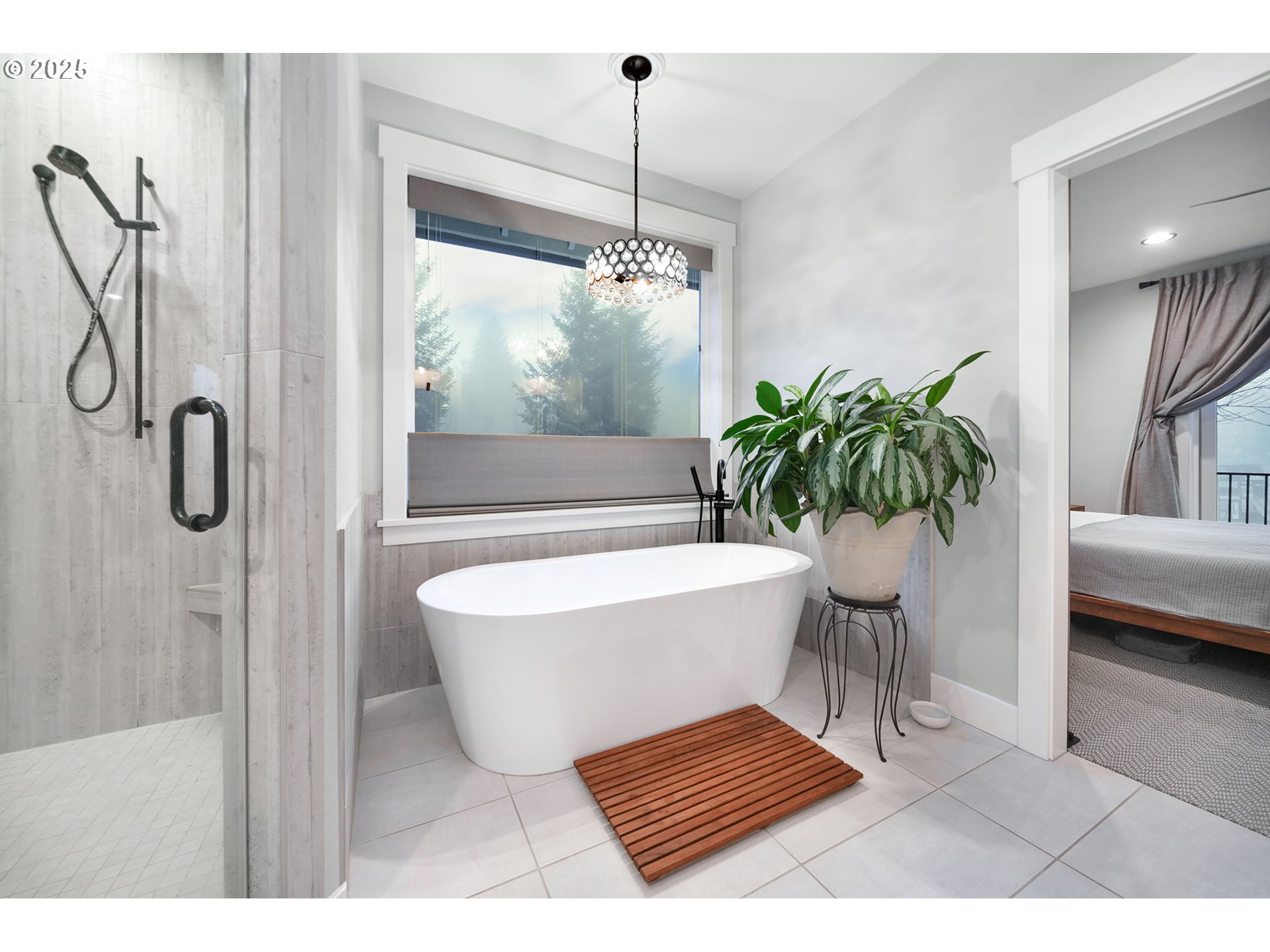 17211 Northeast Yacolt Mountain Road Yacolt, WA 98675 - Photo 20 of 44 a living room with furniture and a potted plant