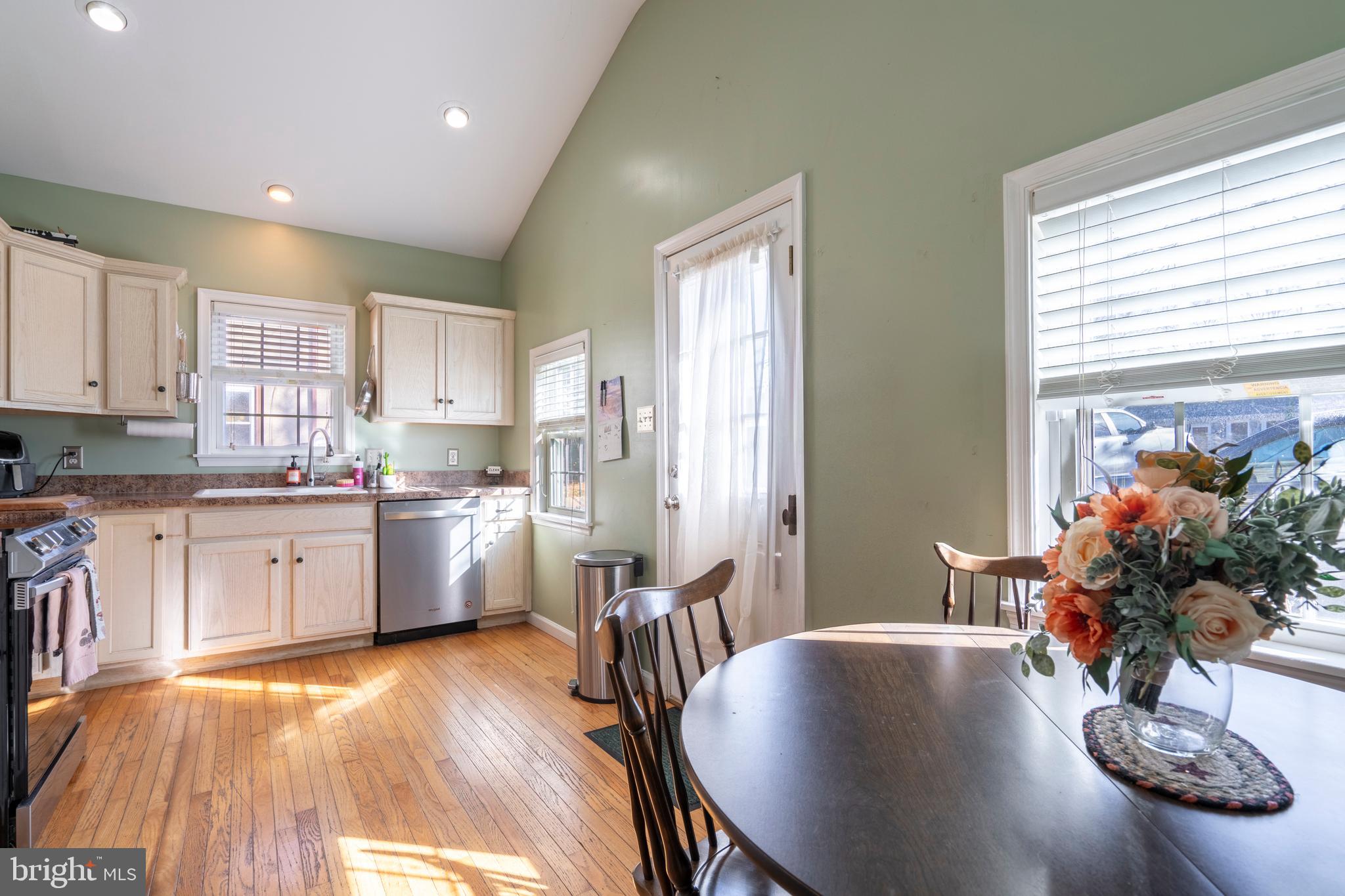 1205 Township Line Road Phoenixville, PA 19460 - Photo 4 of 40 Gallery Image 4
