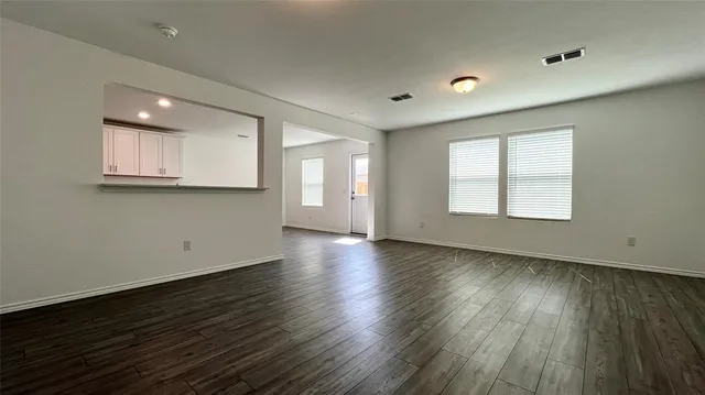 $2,050 | 812 Poppy Cove Lane, Princeton, TX 75407