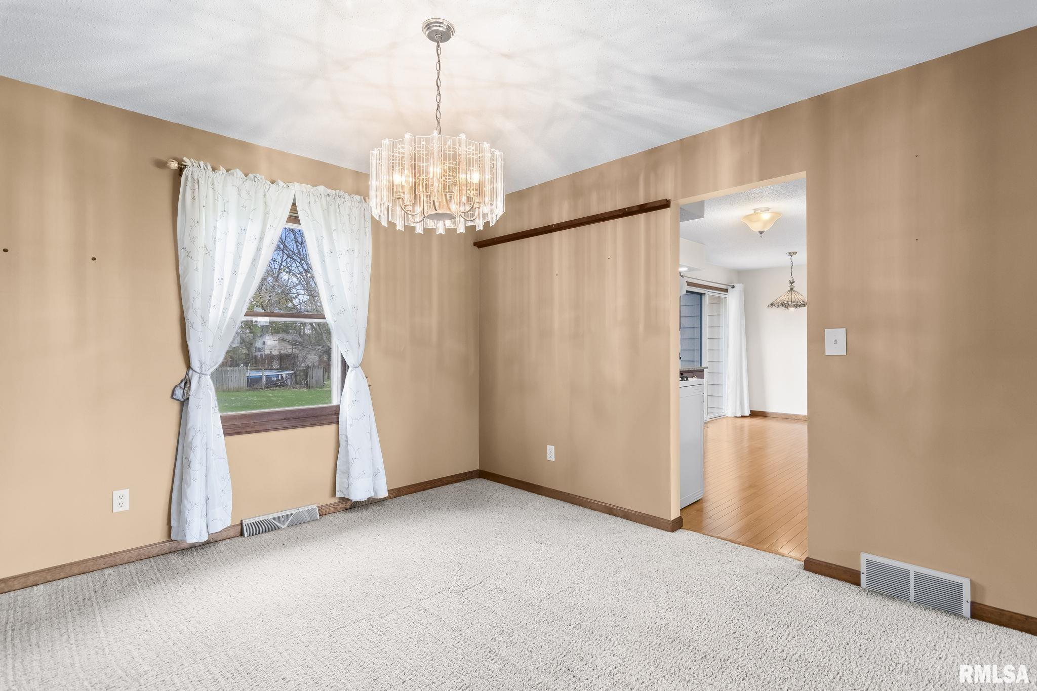66 Ramblewood Road Chatham, IL 62629 - Photo 12 of 43 Gallery Image 12