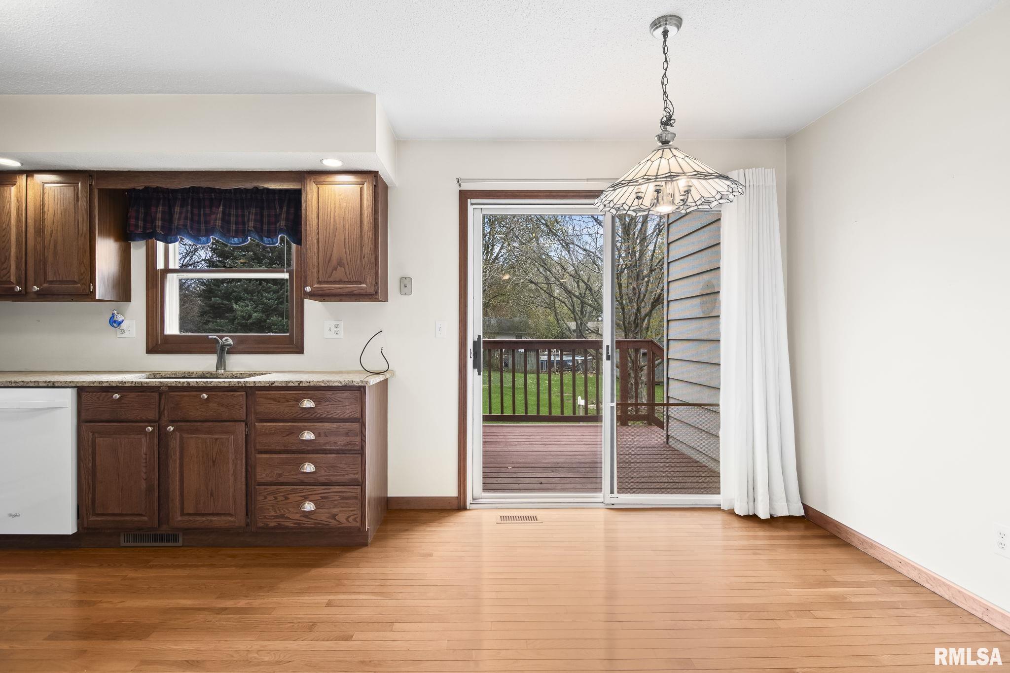 66 Ramblewood Road Chatham, IL 62629 - Photo 18 of 43 Gallery Image 18