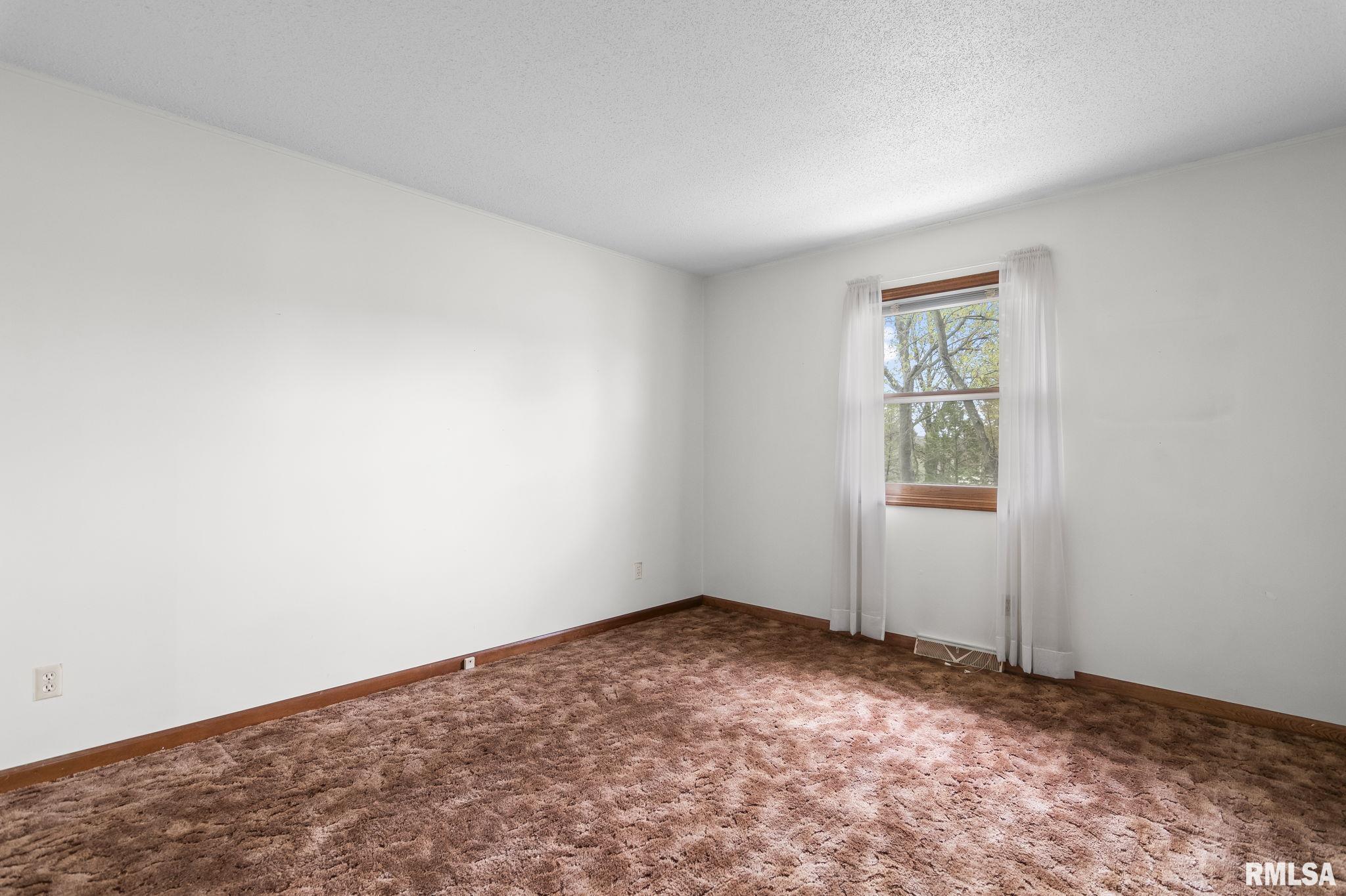 66 Ramblewood Road Chatham, IL 62629 - Photo 23 of 43 Gallery Image 23