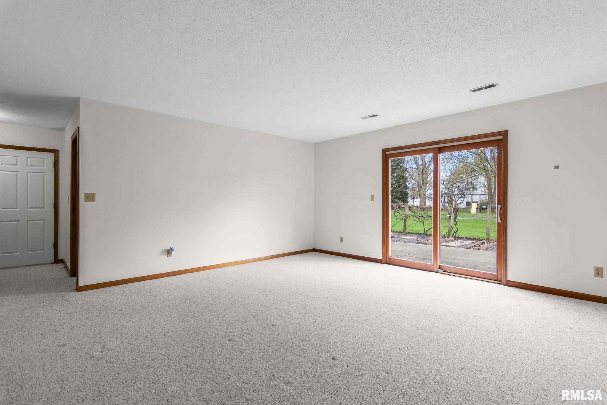 66 Ramblewood Road Chatham, IL 62629 - Photo 31 of 43 Gallery Image 31