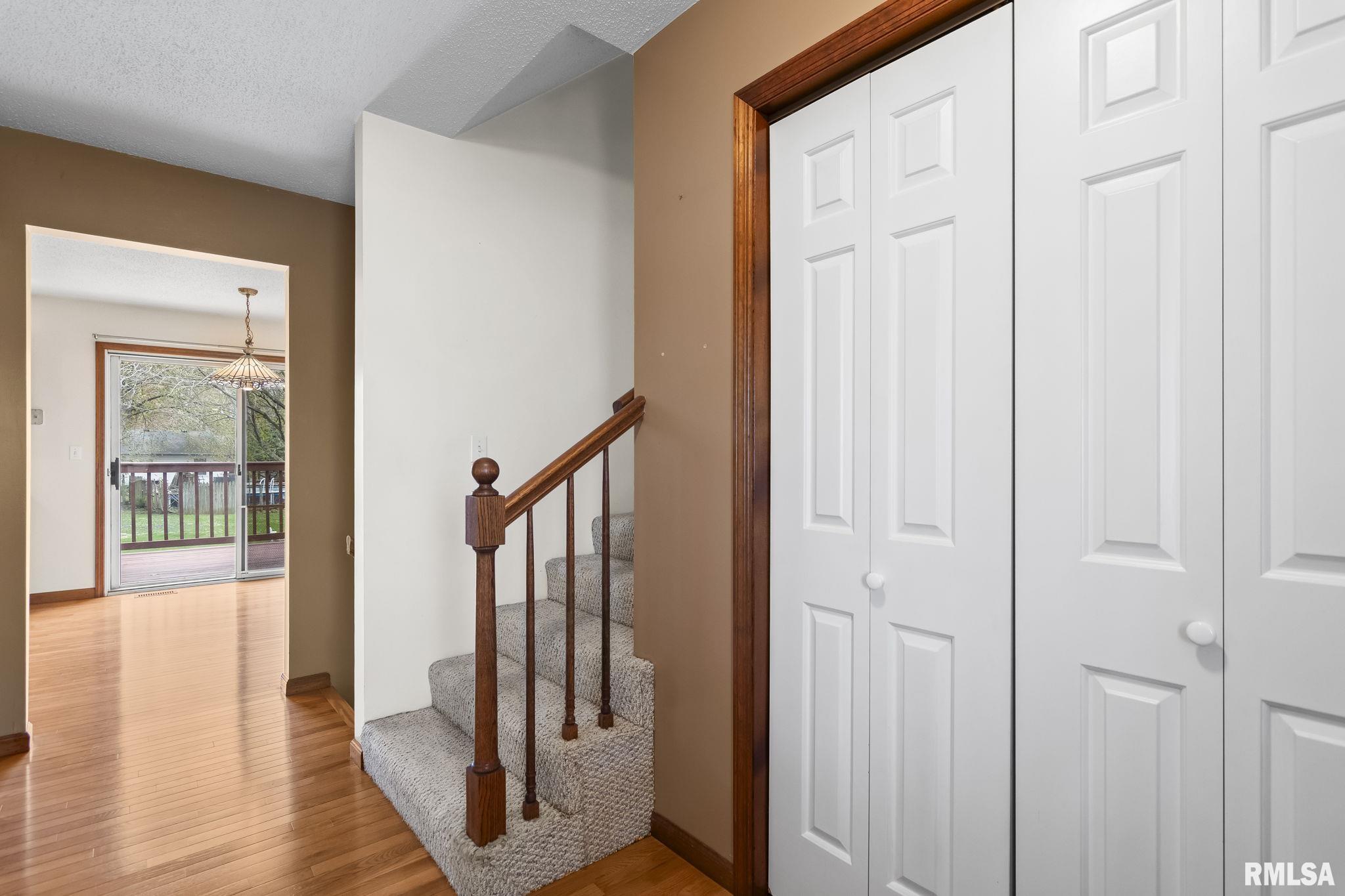 66 Ramblewood Road Chatham, IL 62629 - Photo 5 of 43 Gallery Image 5