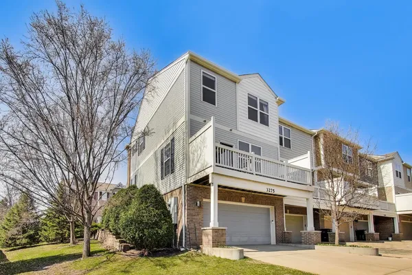 $649,000 | 3275 Coral Lane, Glenview, IL 60026