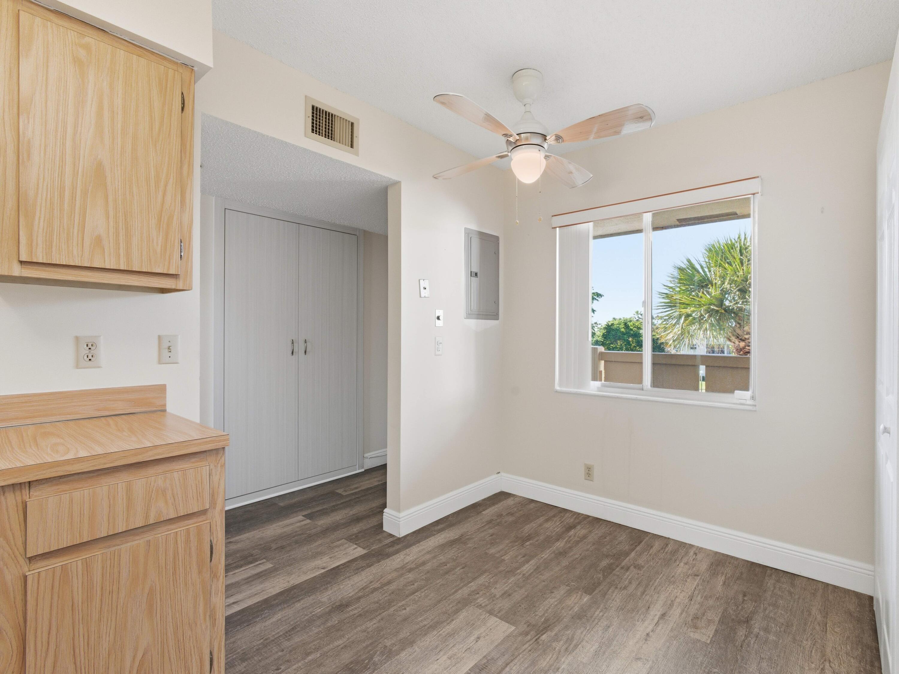 14310 Strathmore Lane, Unit 402 Delray Beach, FL 33446 - Photo 11 of 54 Breakfast