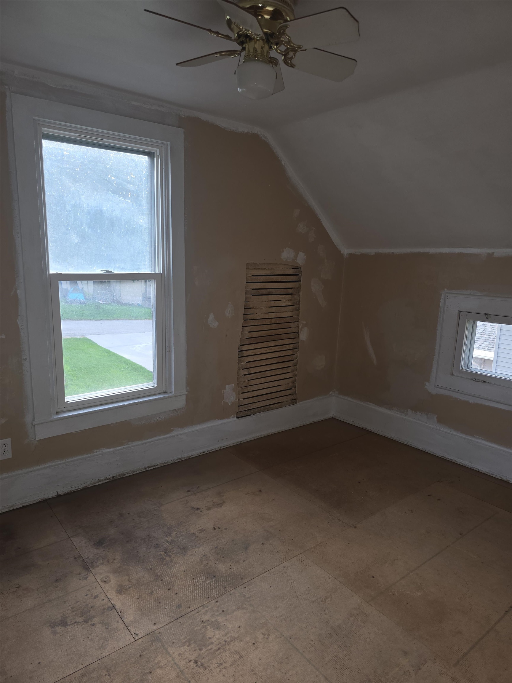 335 South Adams Street Lancaster, WI 53813 - Photo 21 of 25