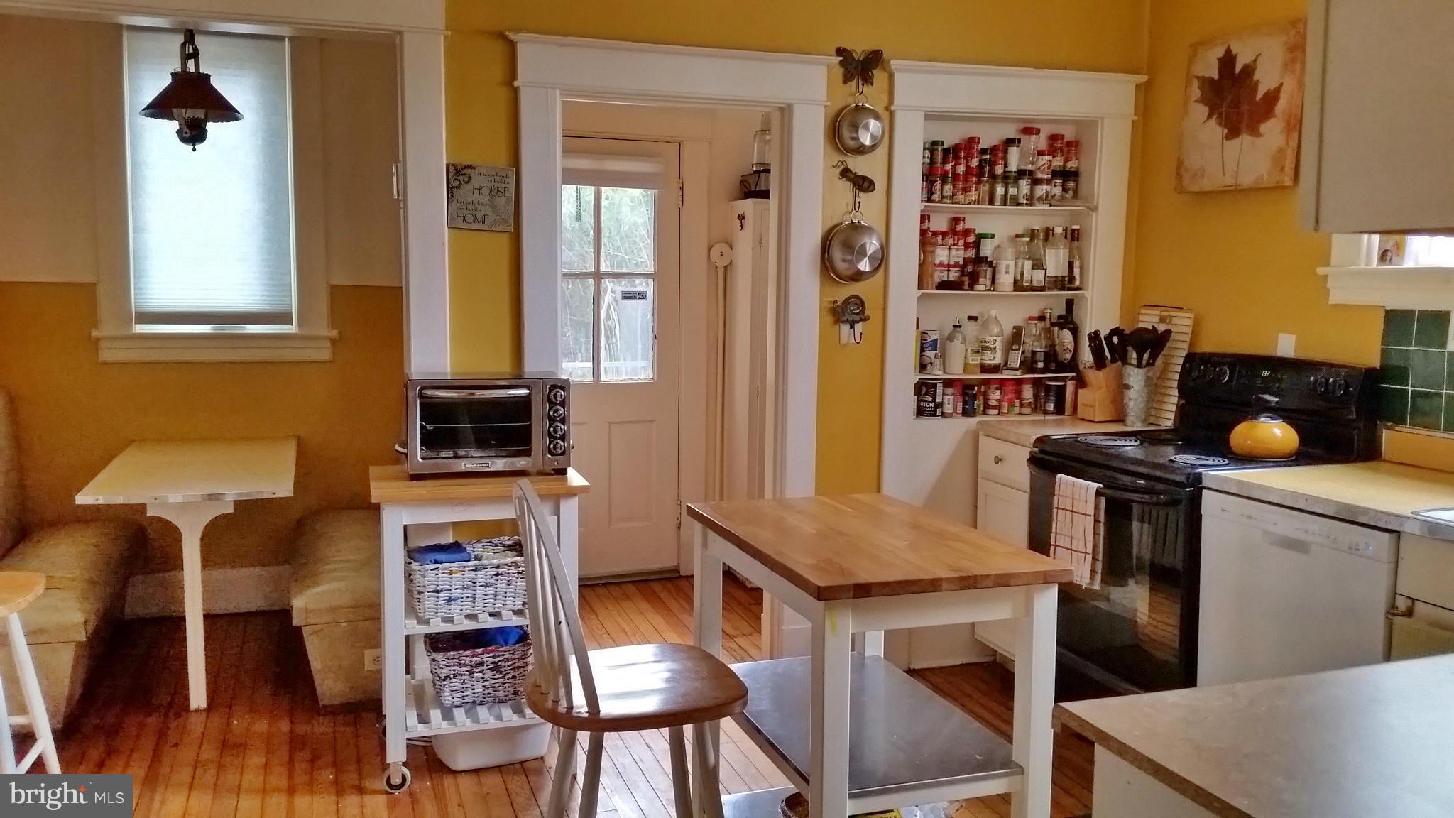 6200 Pimlico Road Baltimore, MD 21209 - Photo 9 of 26 Kitchen