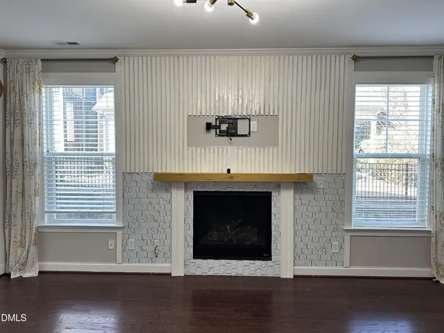 $2,995 | 221 Hensley Oak Way, Holly Springs, NC 27540