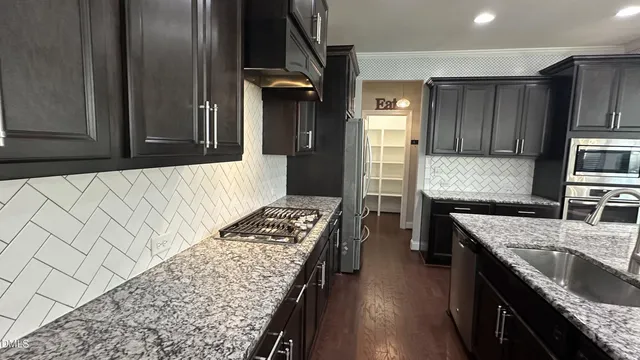 $2,995 | 221 Hensley Oak Way, Holly Springs, NC 27540