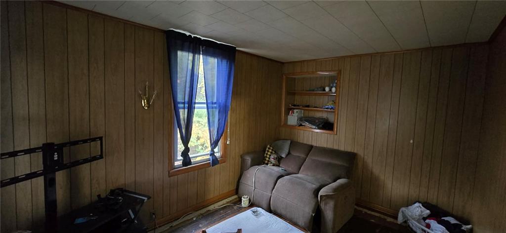 1134 Ridge Avenue Johnstown, PA 15901 - Photo 4 of 9 a room with furniture and window