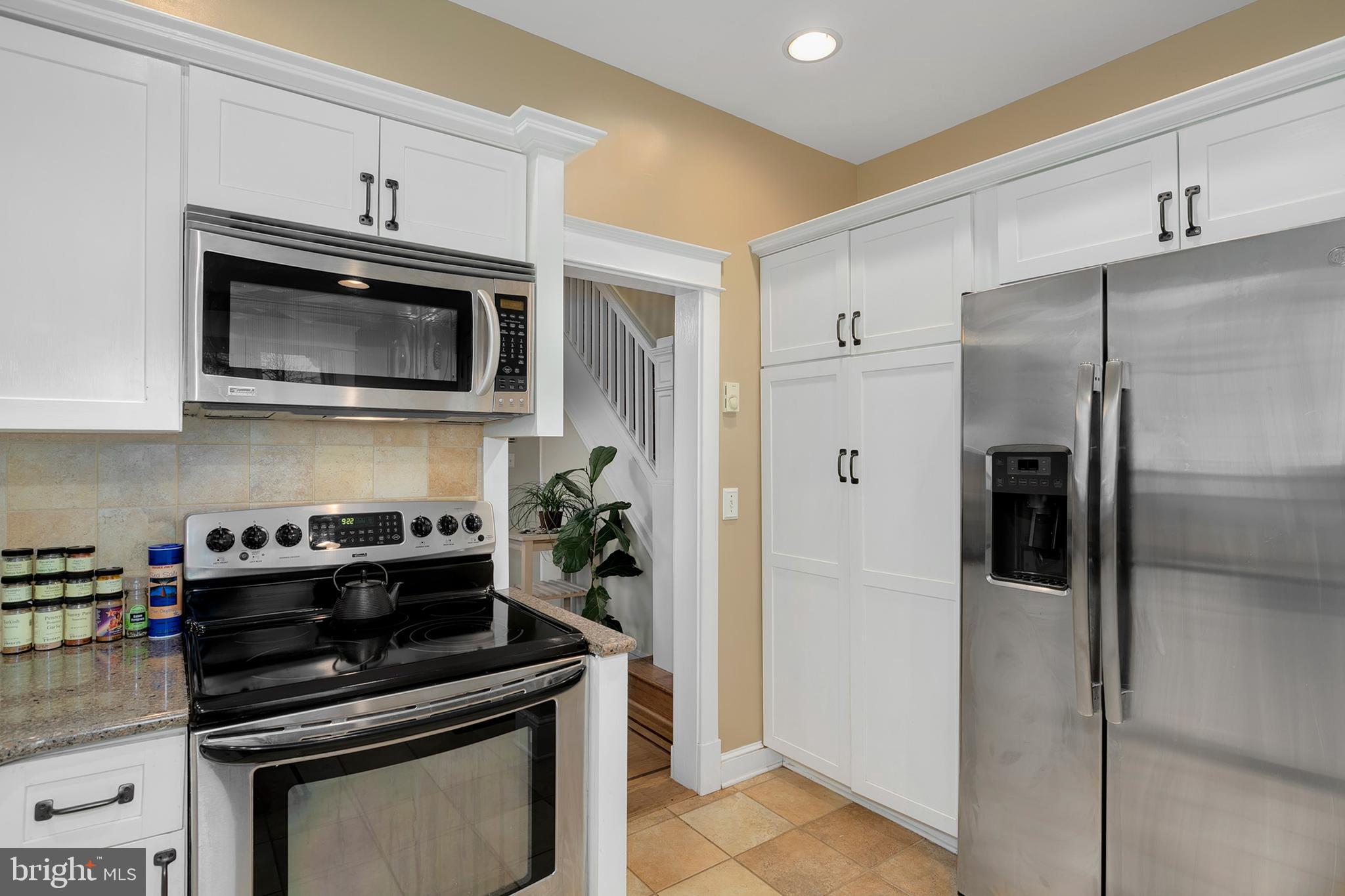 29 Edmondson Ridge Road Baltimore, MD 21228 - Photo 14 of 38