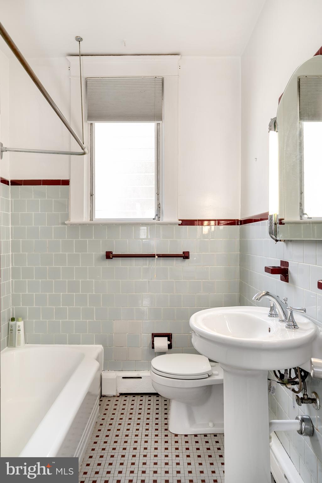 29 Edmondson Ridge Road Baltimore, MD 21228 - Photo 21 of 38