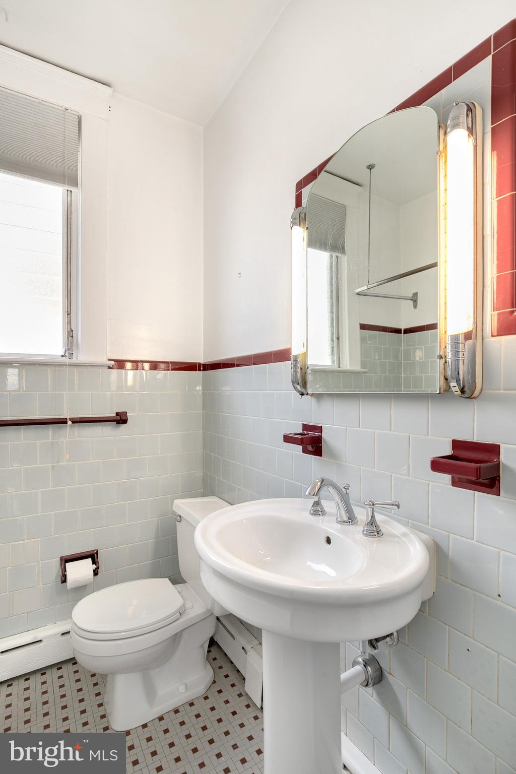 29 Edmondson Ridge Road Baltimore, MD 21228 - Photo 22 of 38