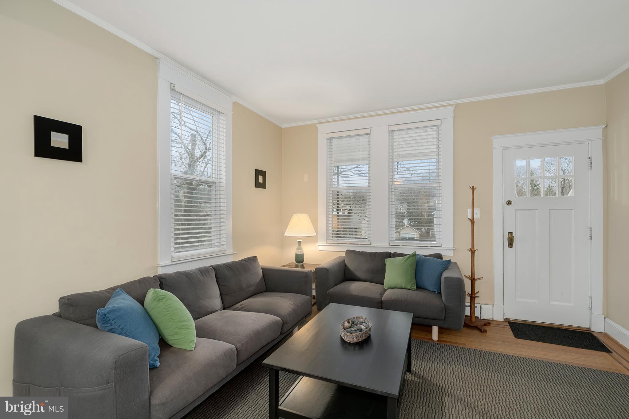 29 Edmondson Ridge Road Baltimore, MD 21228 - Photo 4 of 38