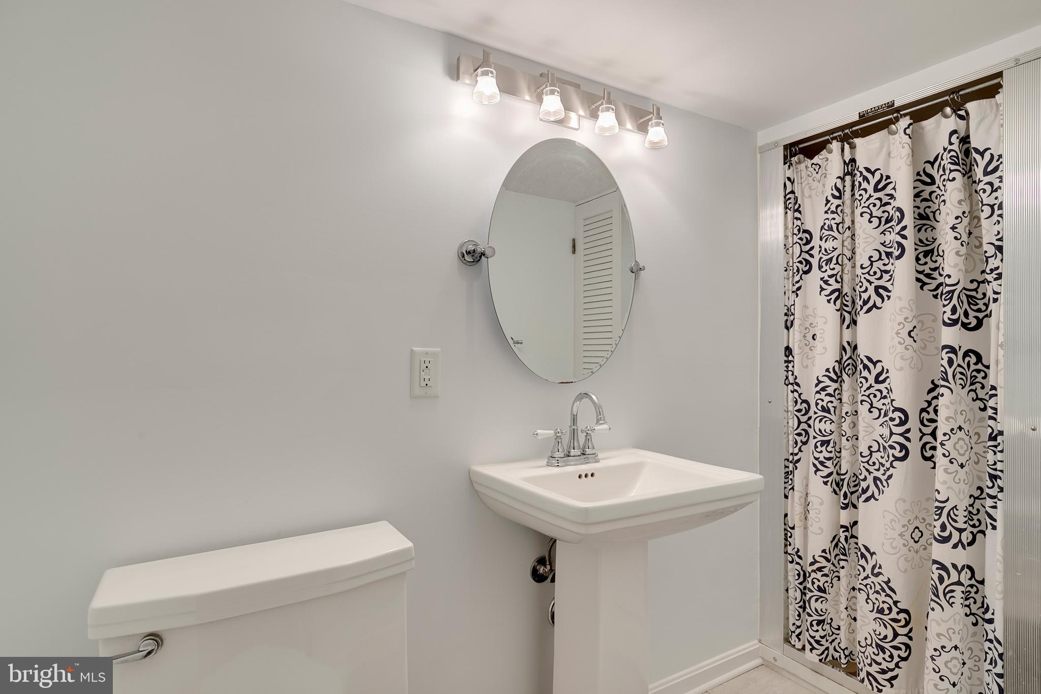 29 Edmondson Ridge Road Baltimore, MD 21228 - Photo 32 of 38