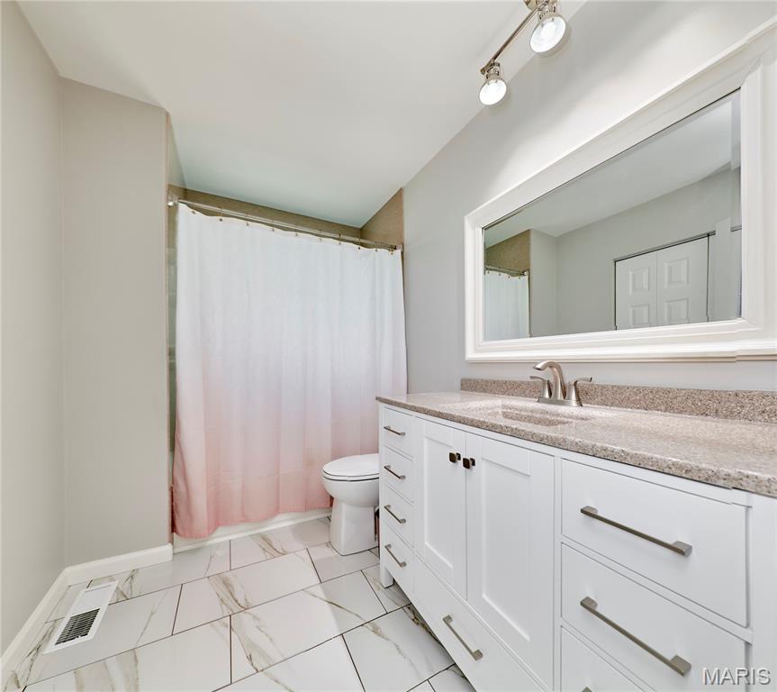 17 Ridgemoor Drive Fenton, MO 63026 - Photo 15 of 28