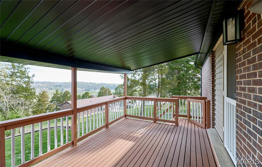 17 Ridgemoor Drive Fenton, MO 63026 - Photo 4 of 28