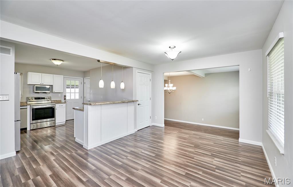 17 Ridgemoor Drive Fenton, MO 63026 - Photo 8 of 28