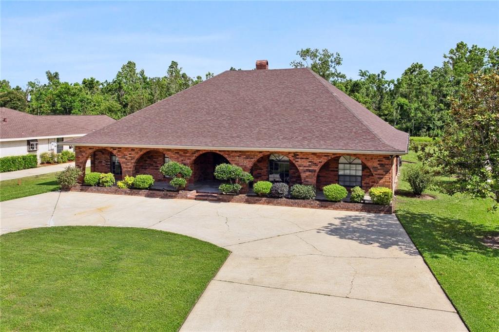 202 Somerset Road Laplace, LA 70068 - Photo 1 of 24 Gallery Image 1