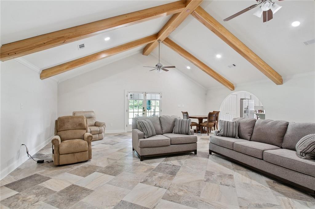 202 Somerset Road Laplace, LA 70068 - Photo 4 of 24 Gallery Image 4