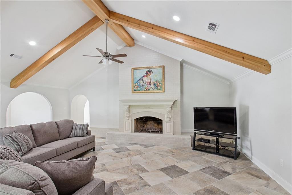 202 Somerset Road Laplace, LA 70068 - Photo 6 of 24 Gallery Image 6