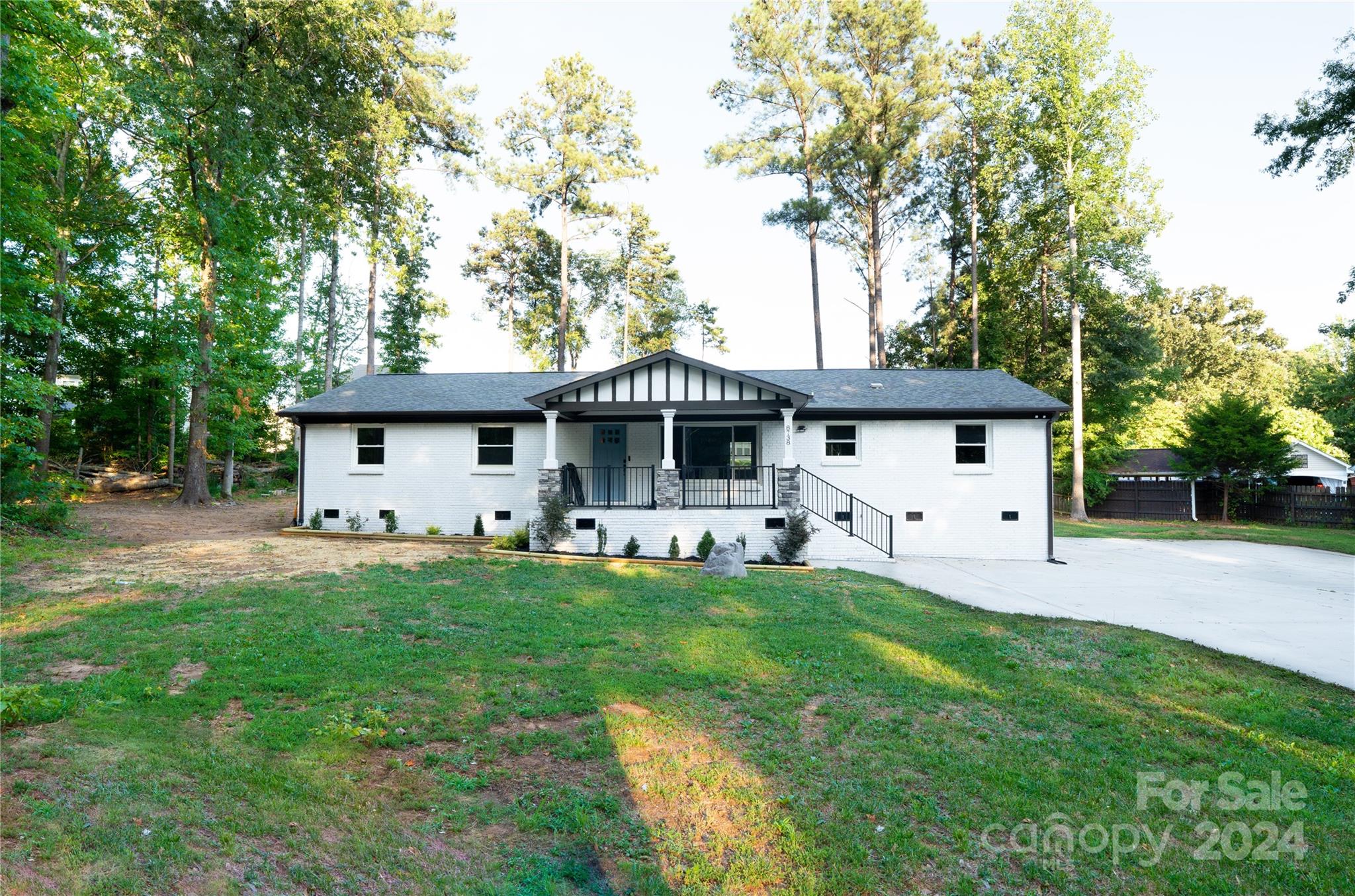 8738 Shelley Mullis Road Fort Mill, SC 29707 - Photo 2 of 17 Gallery Image 2