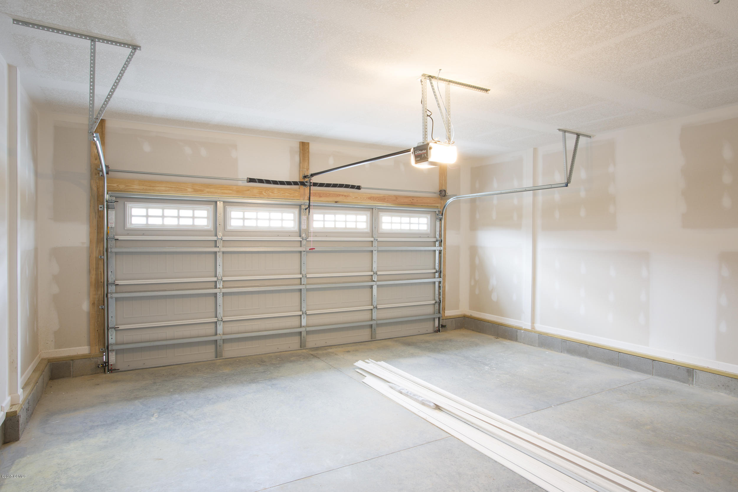 214 Brook Crossing Road, Unit 37 Swansboro, NC 28584 - Photo 24 of 41 214 Brook Crossing-17.jpg