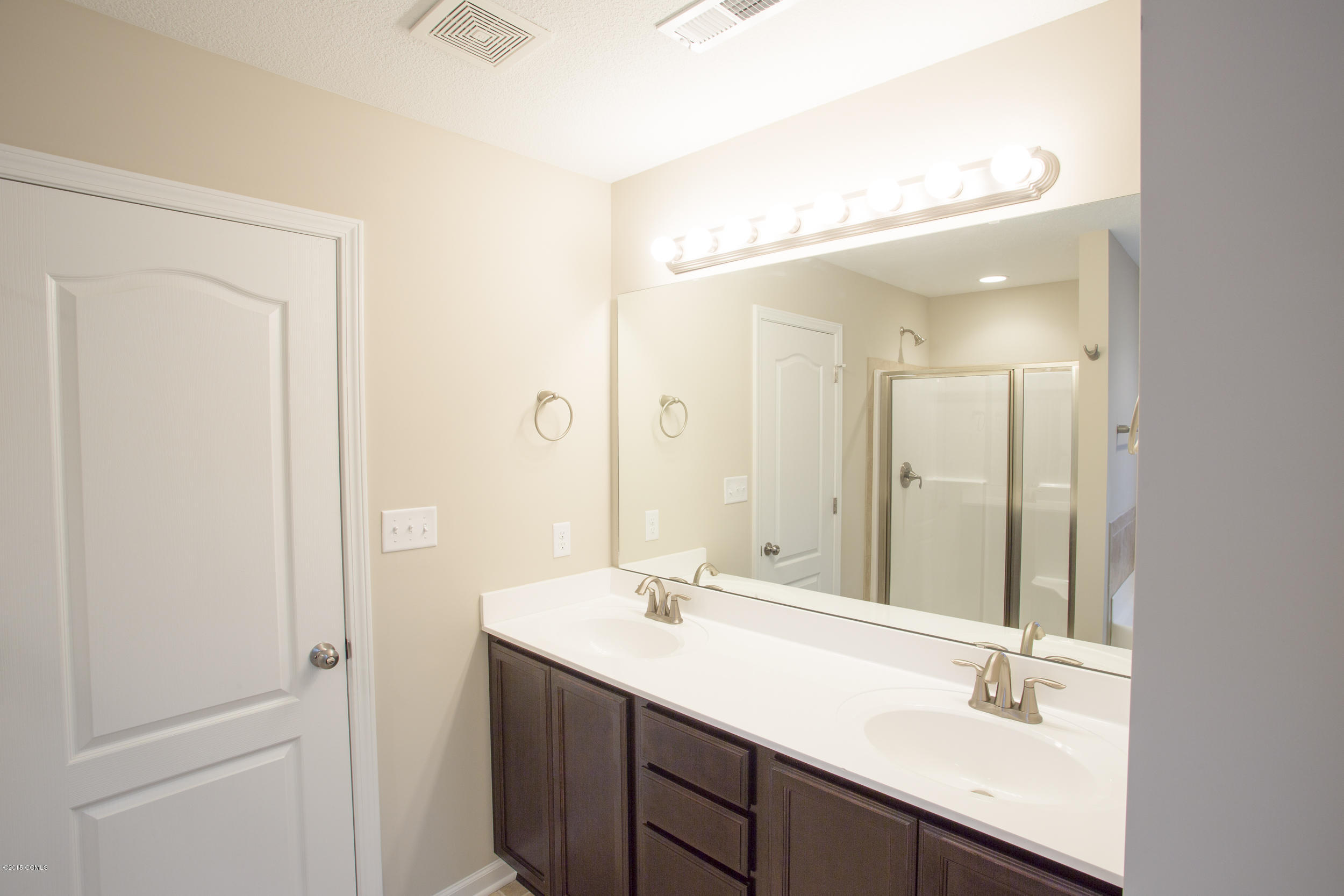 214 Brook Crossing Road, Unit 37 Swansboro, NC 28584 - Photo 39 of 41 214 Brook Crossing-31.jpg