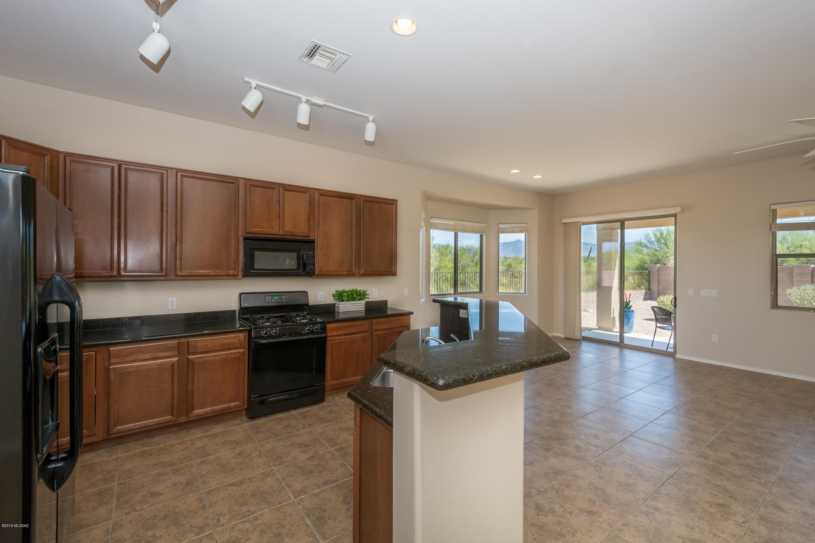 10846 South Heart Break Ridge Place Vail, AZ 85641 - Photo 12 of 49