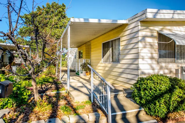 a view of a tall building