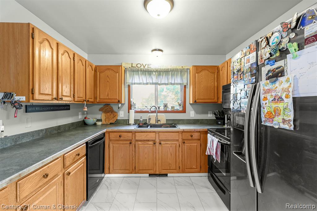 10105 Gordon Road Fenton, MI 48430 - Photo 14 of 43 Gallery Image 14