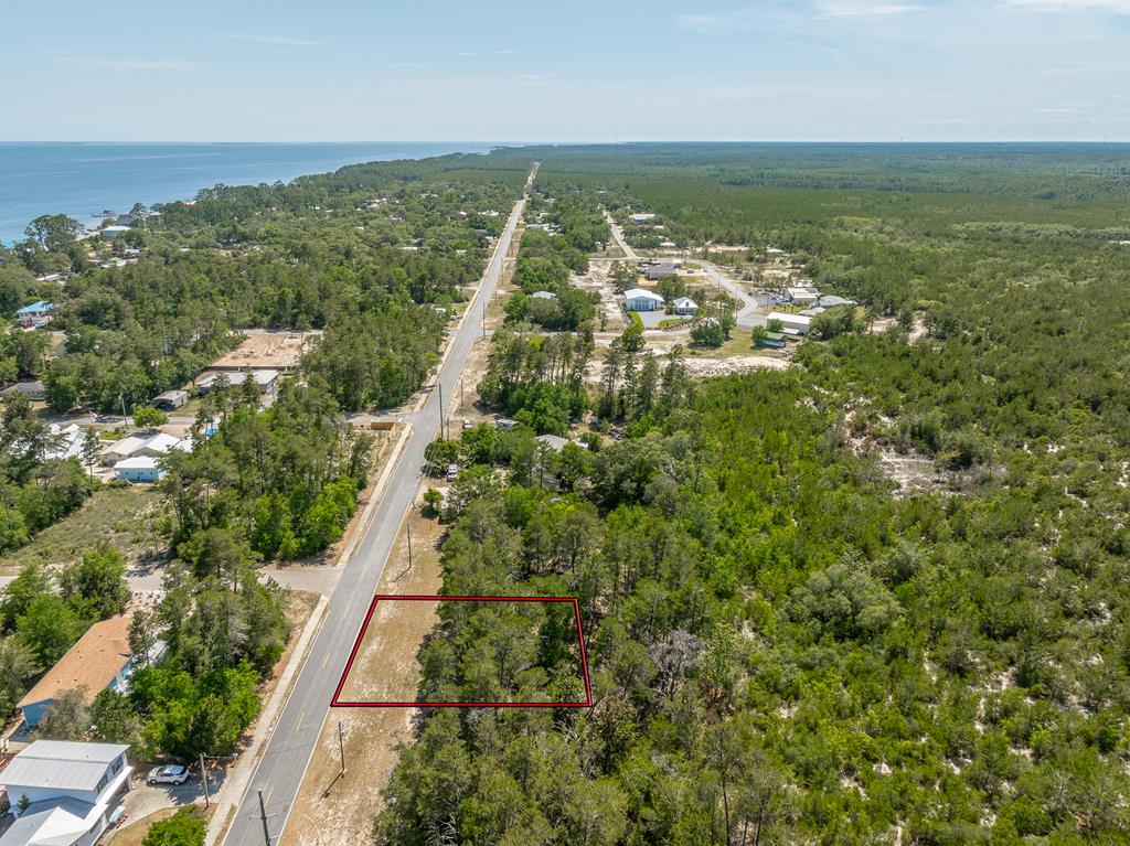 2285 Oak Street Carrabelle, FL 32322 - Photo 3 of 6