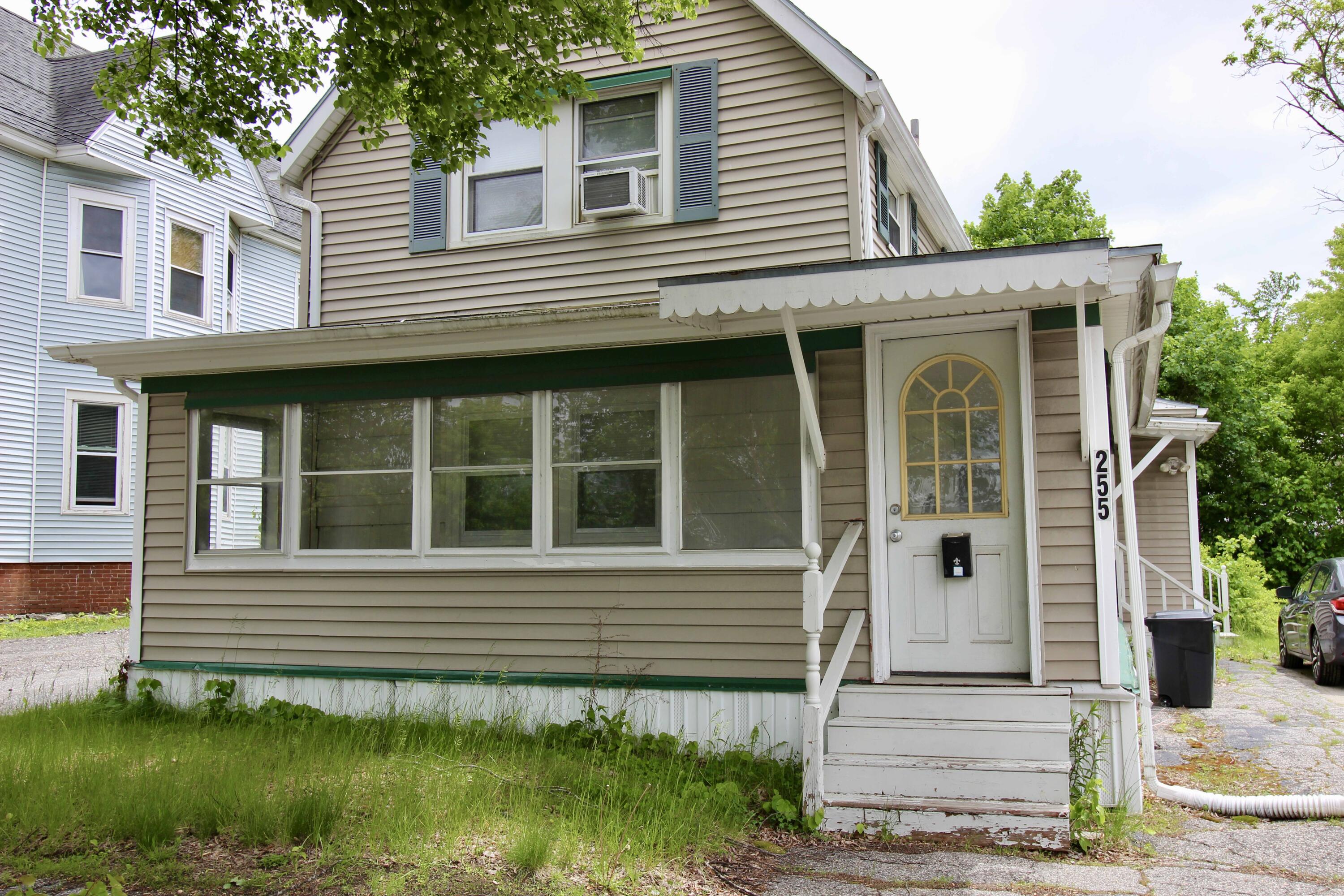 255 Sabattus Street Lewiston, ME 04240 - Photo 2 of 40 IMG_8242
