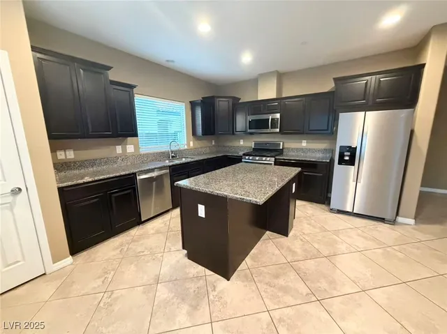 $2,290 | 2652 Courgette Way, Henderson, NV 89044