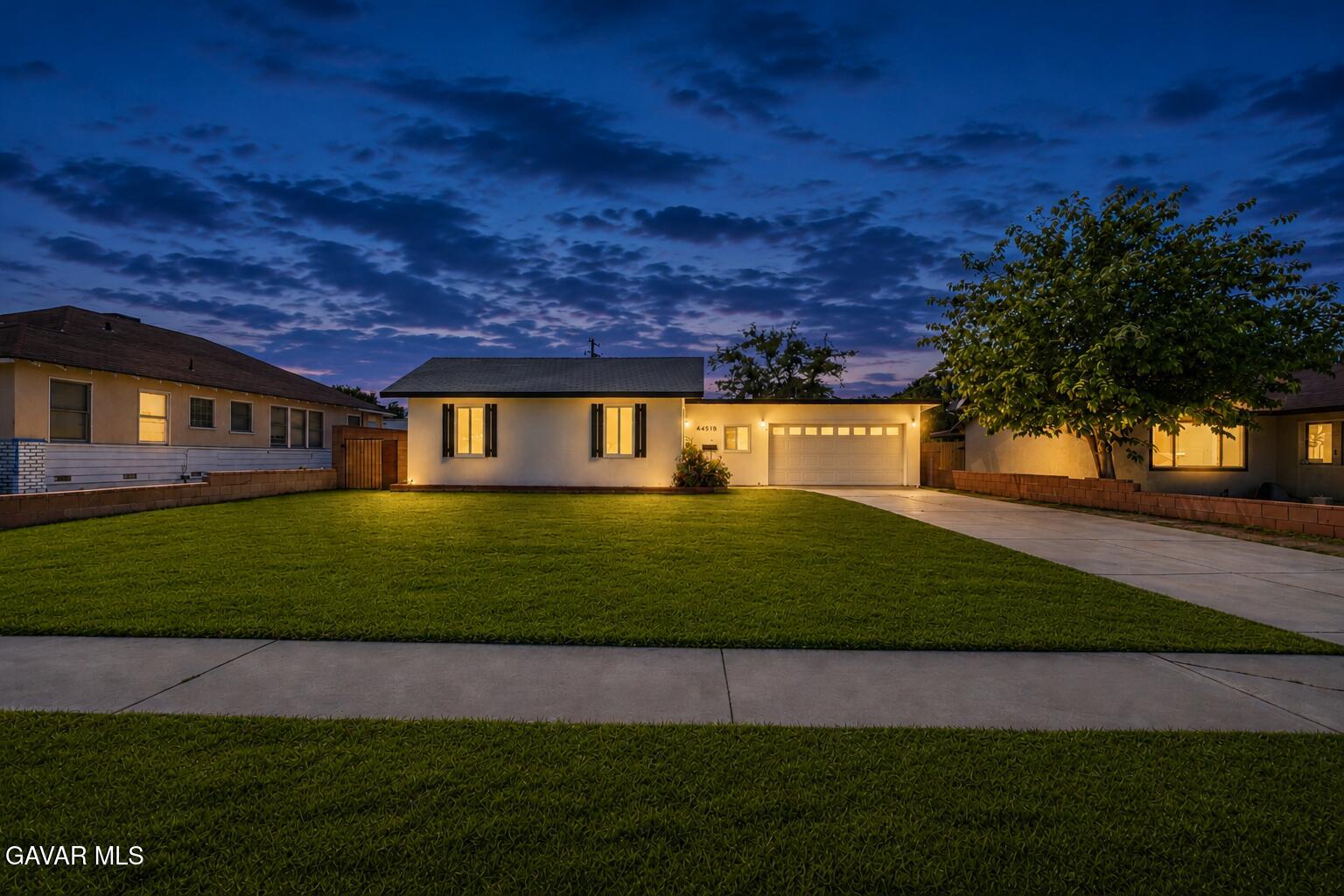 44515 Date Avenue Lancaster, CA 93534 - Photo 26 of 26 Froont staged