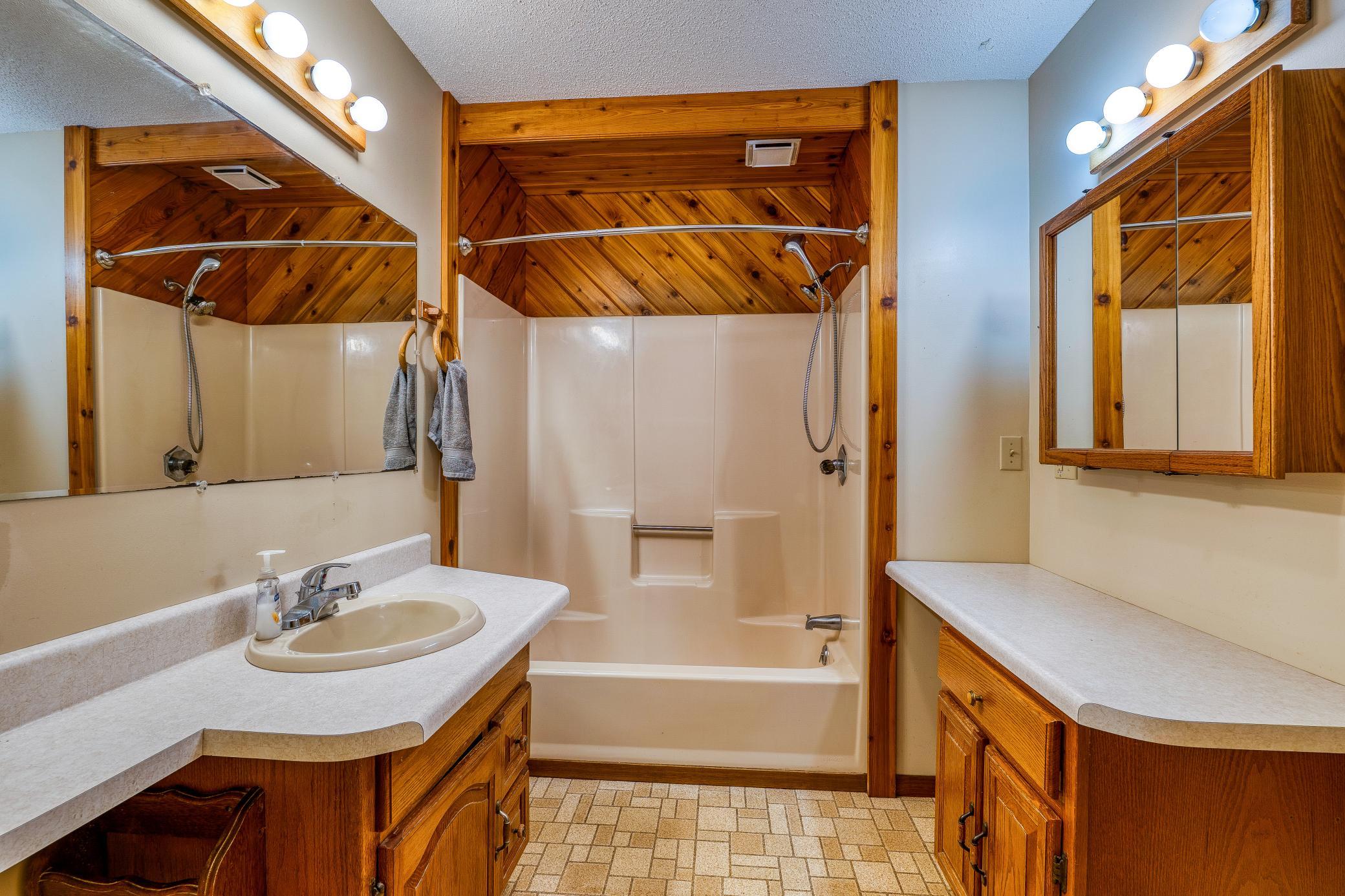 9330 Country Club Road Northeast Bemidji, MN 56601 - Photo 19 of 92 Gallery Image 19